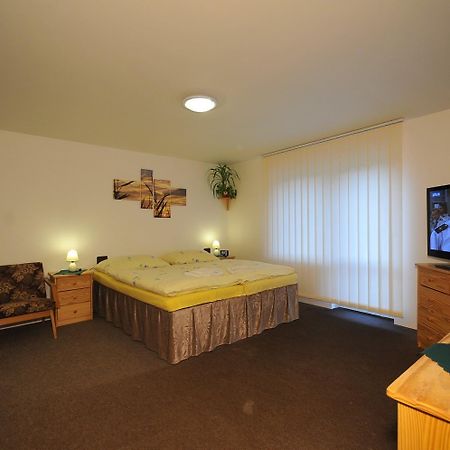 E&Z Eva Hruba Rekreacny Dom Hotel Bystra Luaran gambar